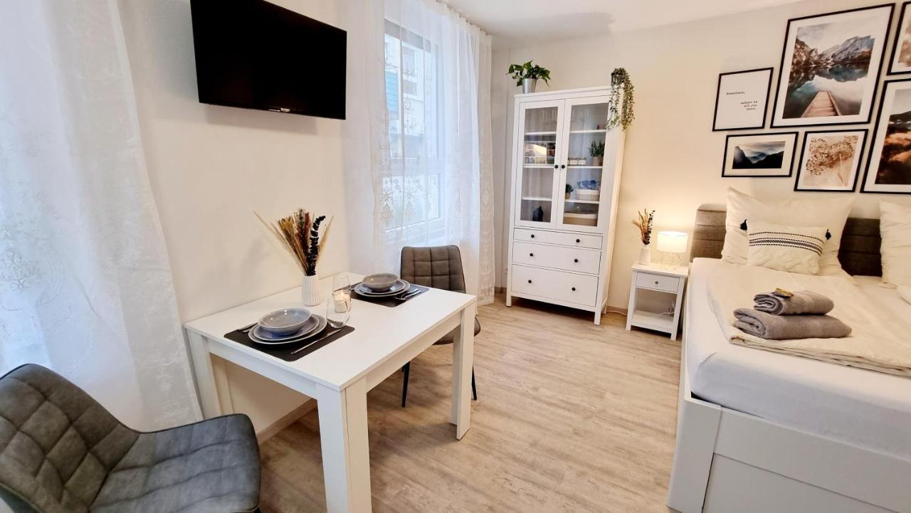 Stadtgarten-Studios - Im Zentrum Mit Parkplatz ไวน์การ์เทิน ภายนอก รูปภาพ